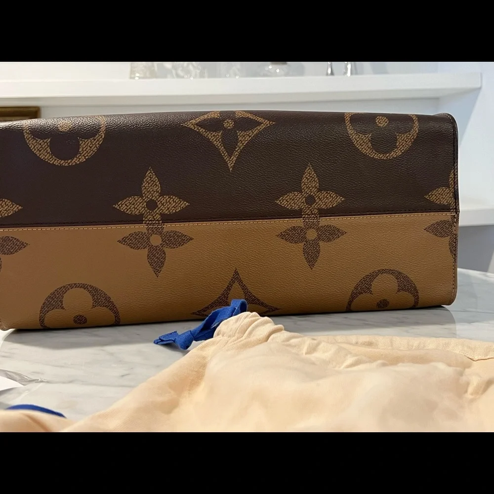 Louis Vuitton Brown Monogram Giant Canvas Onthego Tote